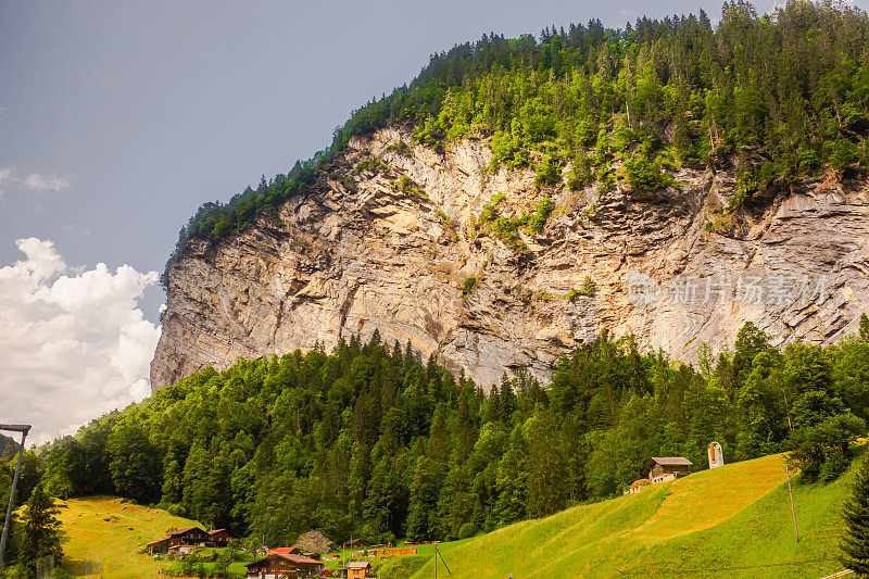 瑞士美丽的风景。因特拉肯县的Jungfraujoch峰。Lauterbrunnen村