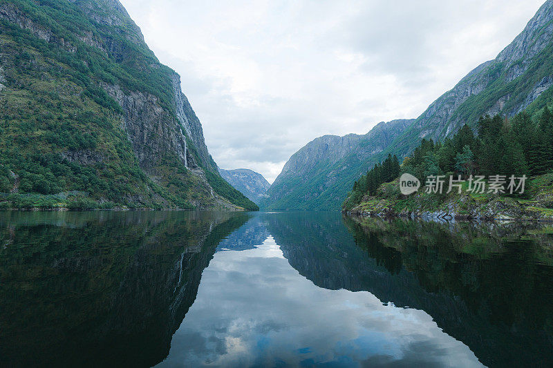 挪威峡湾的美景