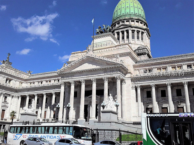 位于布宜诺斯艾利斯的阿根廷国会大厦(立法机关)。