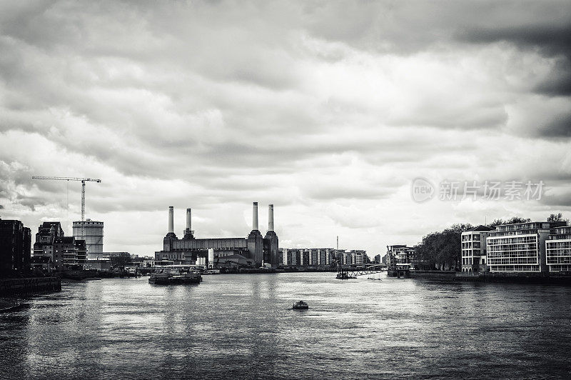 伦敦的泰晤士河和巴特西发电站