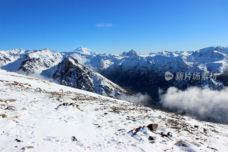 安第斯山脉的山峰——阿根廷巴塔哥尼亚