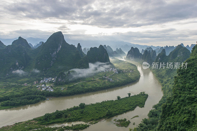 中国桂林梅西尔山景