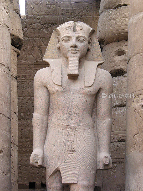古埃及法老的雕像