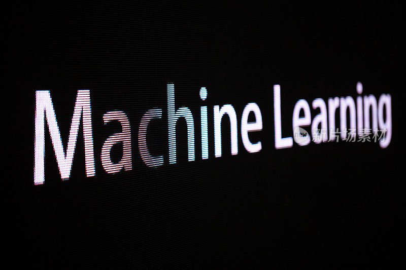 机器学习字母在广告牌屏幕