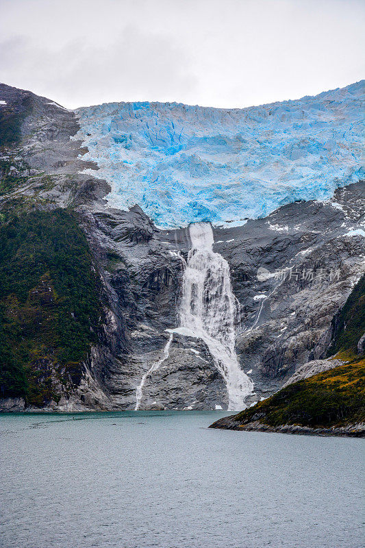 南美洲智利比格尔海峡上的罗曼什冰川