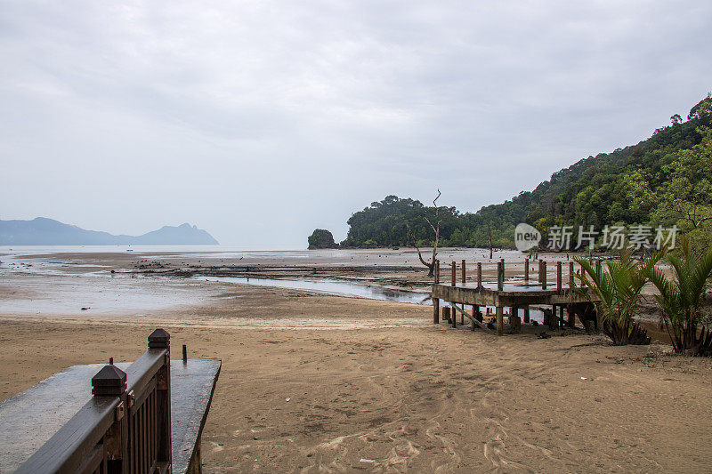 马来西亚:潘丹小海滩