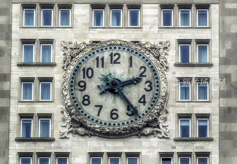美国纽约大都会人寿保险公司大厦的时钟。