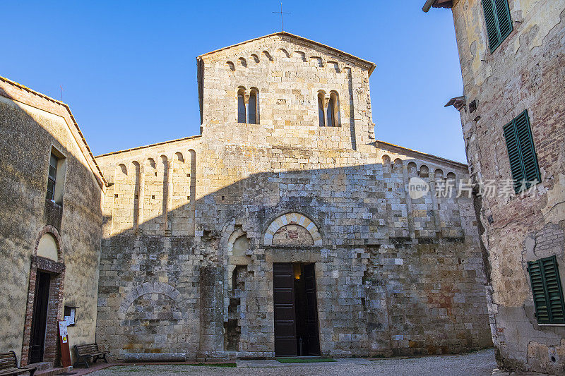 托斯卡纳-圣塞尔瓦托和西里诺修道院，蒙特雷吉奥尼