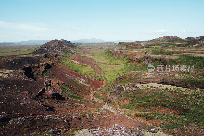 冰岛西南部色彩缤纷的风景