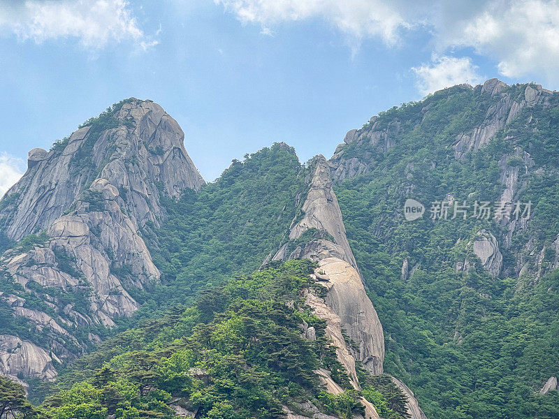 仁素峰、隐壁岭、北韩山