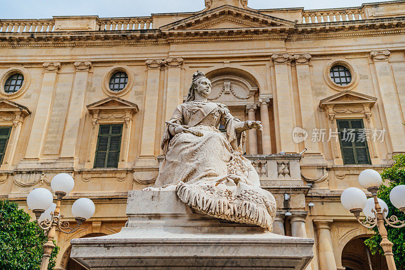 马耳他瓦莱塔的维多利亚女王雕像