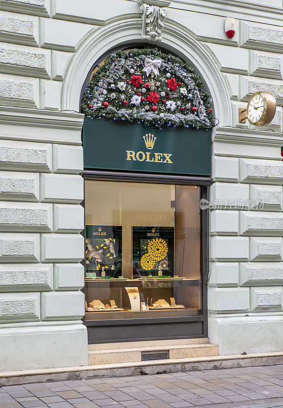 位于布拉迪斯拉发潘斯卡街的劳力士商店。劳力士是一家总部位于日内瓦的瑞士手表设计师和制造商。