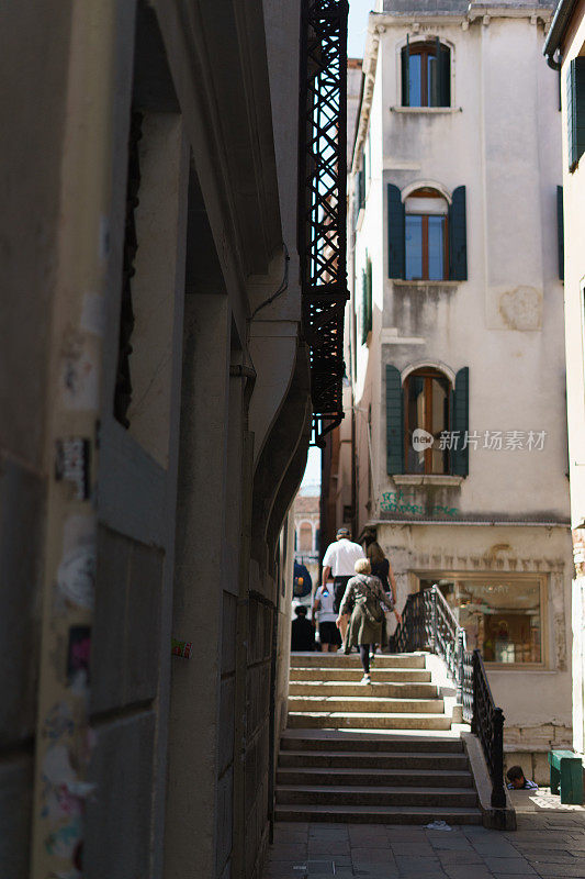威尼斯——4月30日:人们在观光