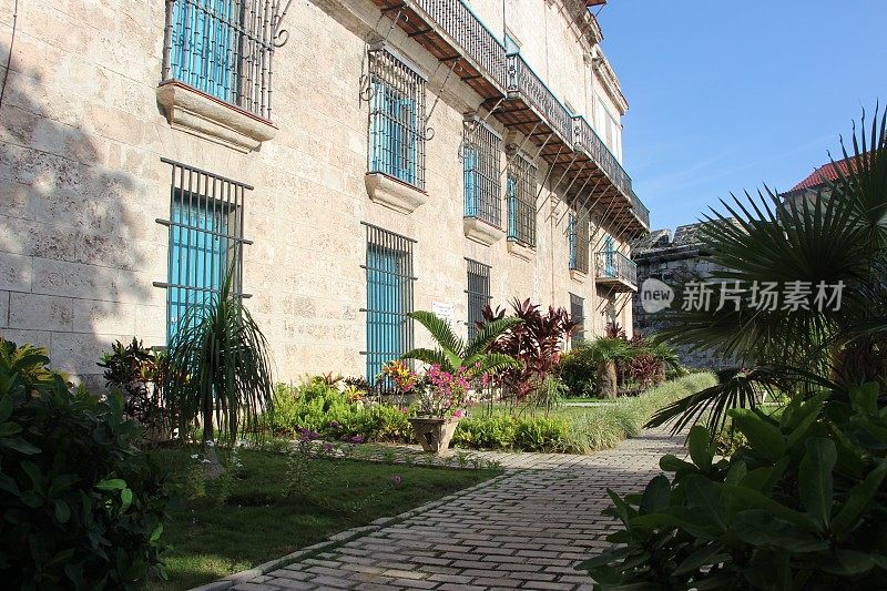 古巴-哈瓦那-哈瓦那老城-阿马斯广场周围的建筑