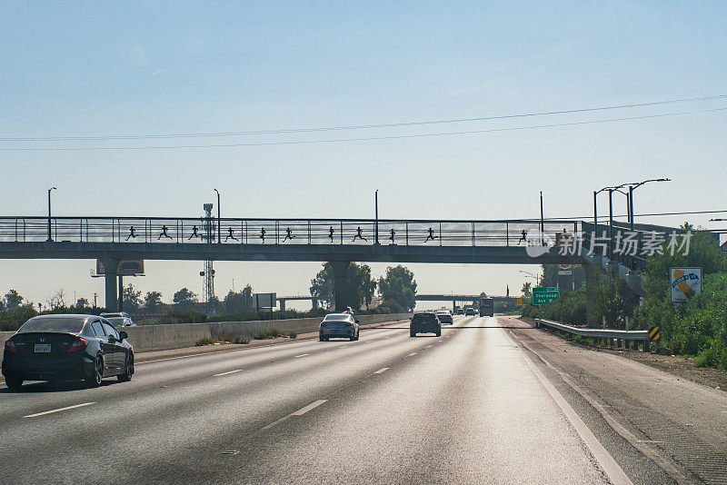 美国加州贝克斯菲尔德的人行天桥