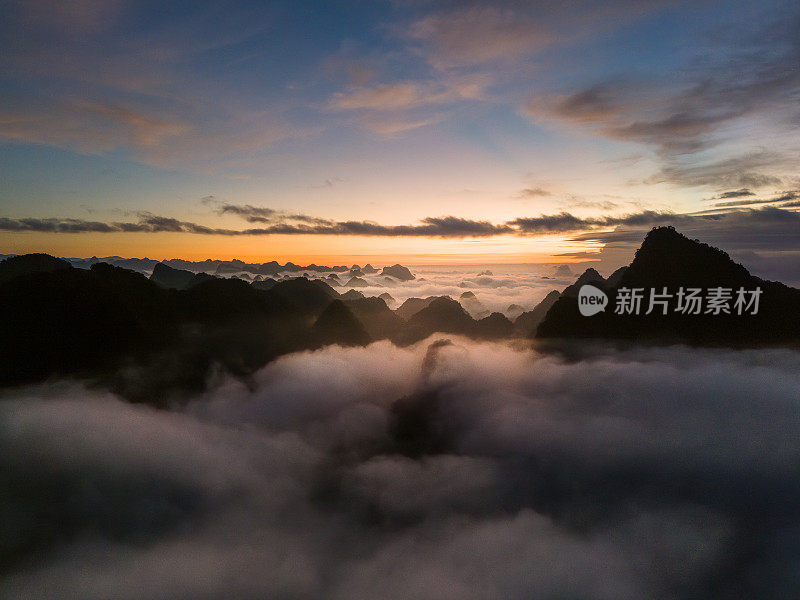 芳南河谷空中景观，越南曹邦省极具风光的景观，有河流、自然、绿色的稻田