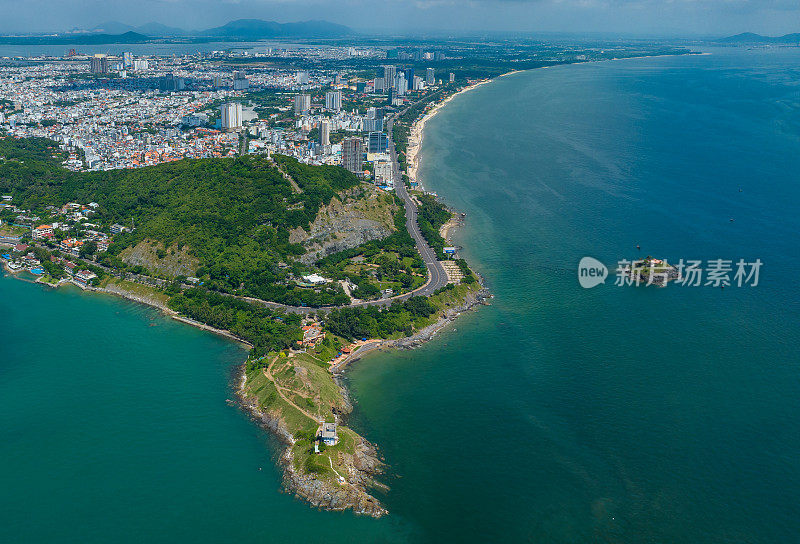 云头半岛航拍照片，云头市，越南著名的沿海城市之一