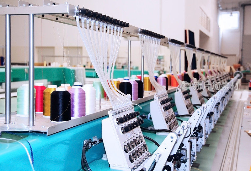 纺织:工业刺绣机