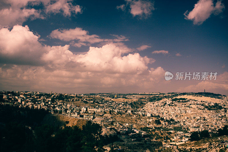 在耶路撒冷旧城的圆顶岩石全景