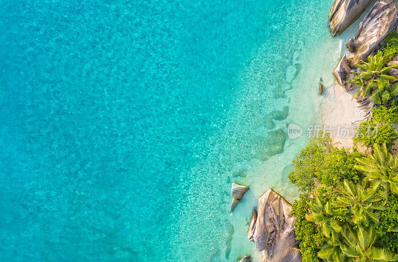 拉迪格岛塞舌尔热带海滩的航拍照片