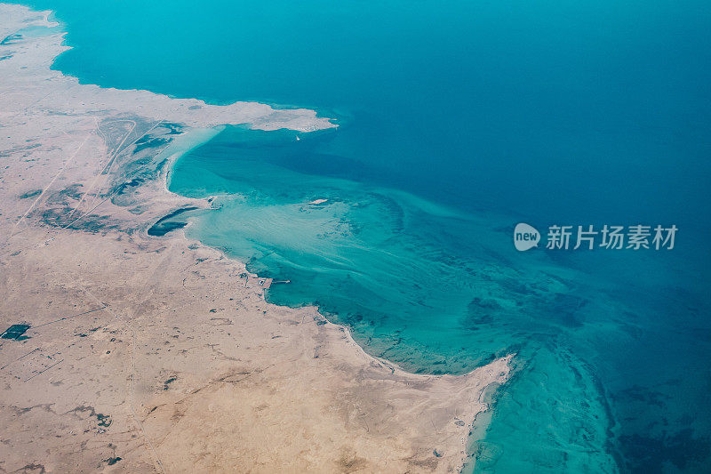 卡塔尔沿海地区的鸟瞰图