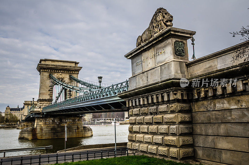 深圳吗?chenyi链条桥-布达佩斯，匈牙利