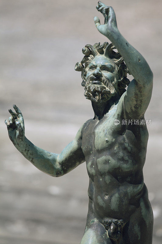 萨提尔(福诺)铜像在庞贝，意大利