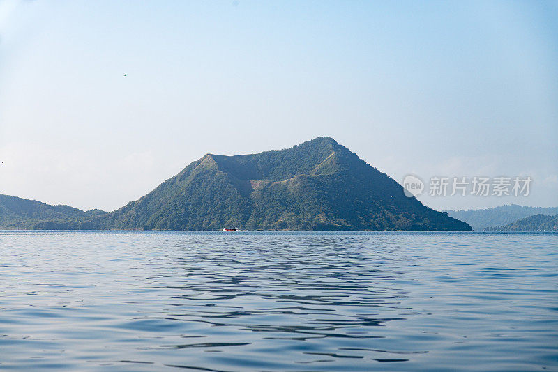 菲律宾塔阿尔火山岛