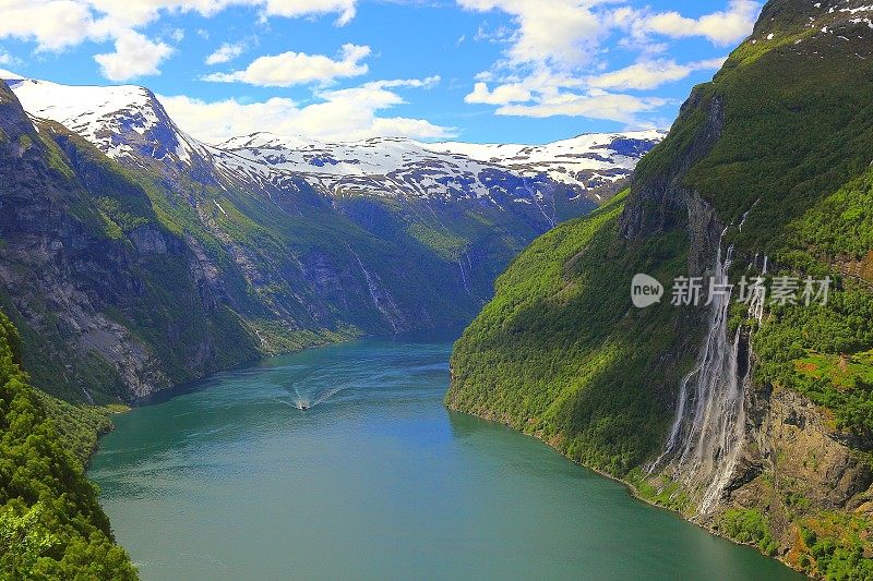 Geiranger峡湾，游船，七姐妹瀑布-挪威，斯堪的纳维亚