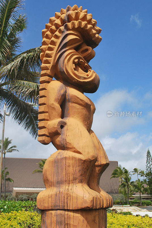 Hawaian木制的偶像