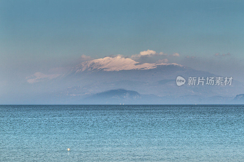 意大利的巴尔多山全景