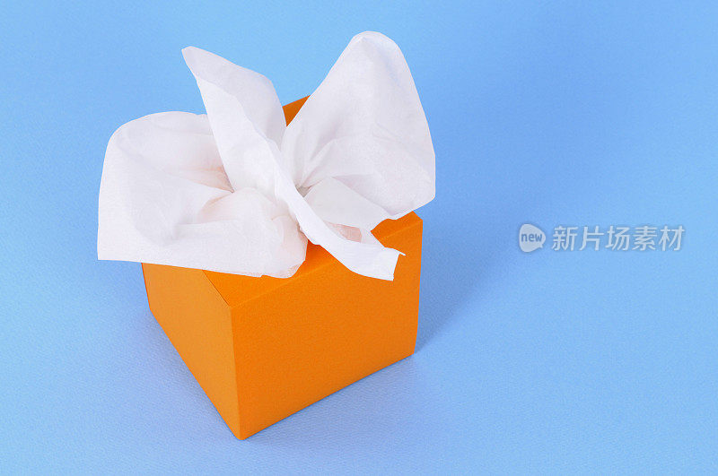 橙色的纸巾盒