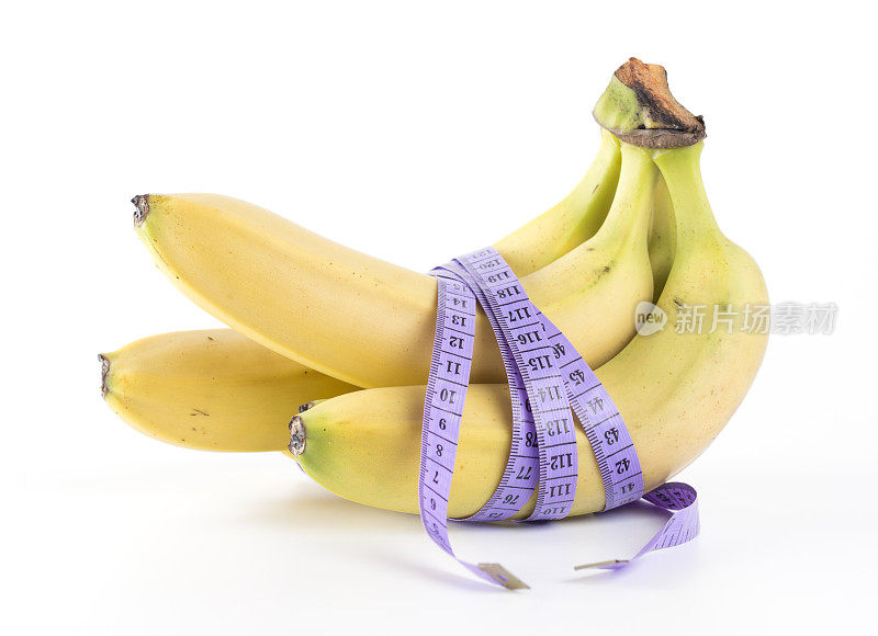 一串用卷尺测量的香蕉