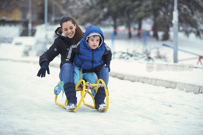 在雪地上的乐趣