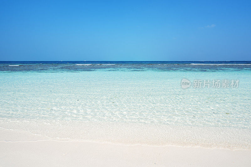 热带泻湖及海滩