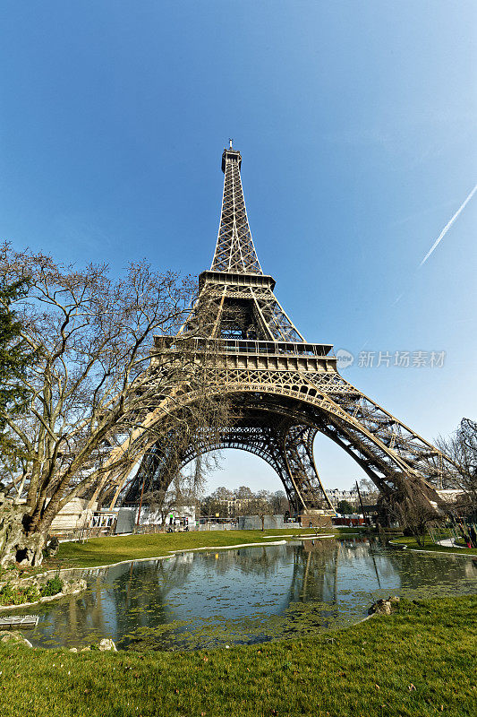 法国巴黎——艾菲尔铁塔