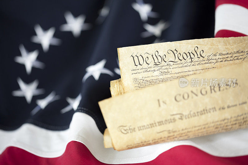 《美国国旗》《独立宣言》和《美国宪法》