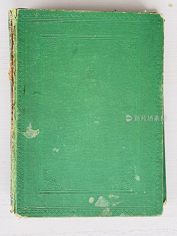 19世纪的旧绿皮书，封底