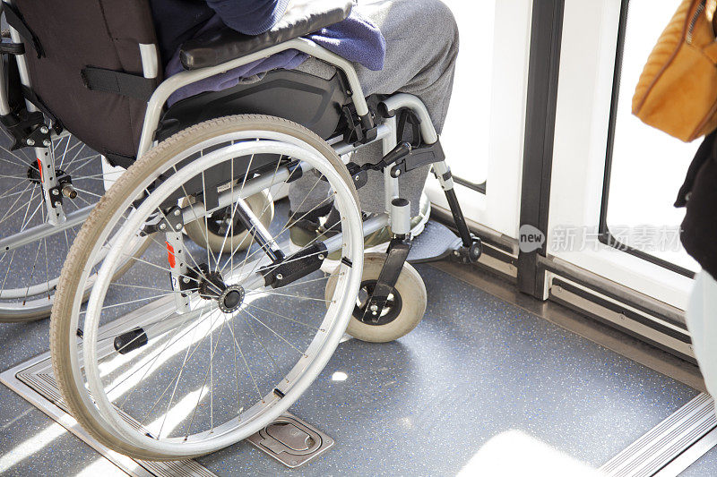 残疾人士个人及旅程