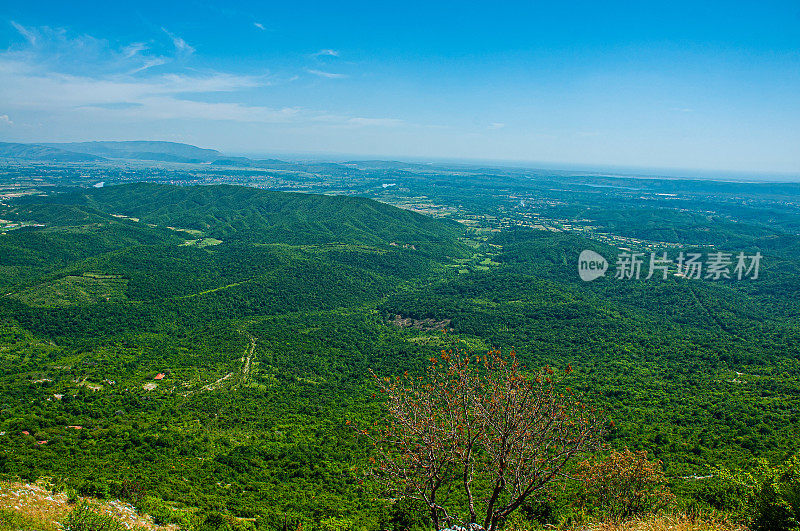 黑山斯卡达尔湖的景观