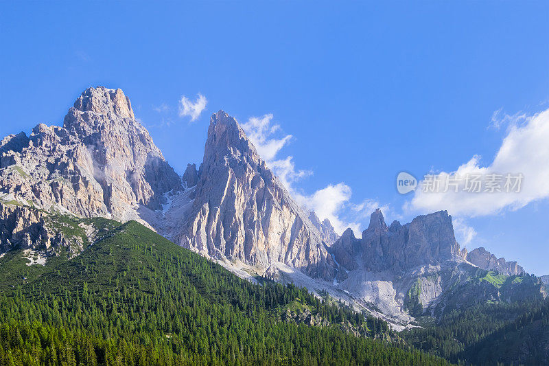 Dolomites的水晶山(意大利，威尼托)