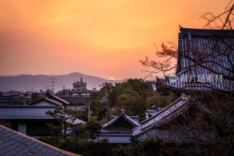 日落在京都