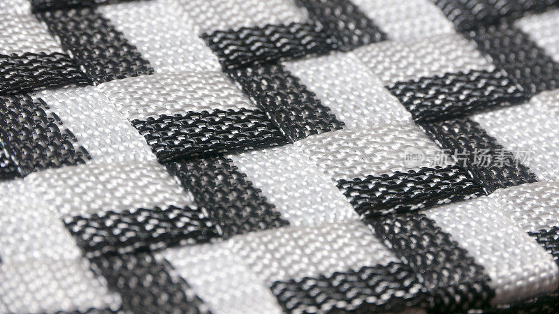 黑白图案的拉菲编织