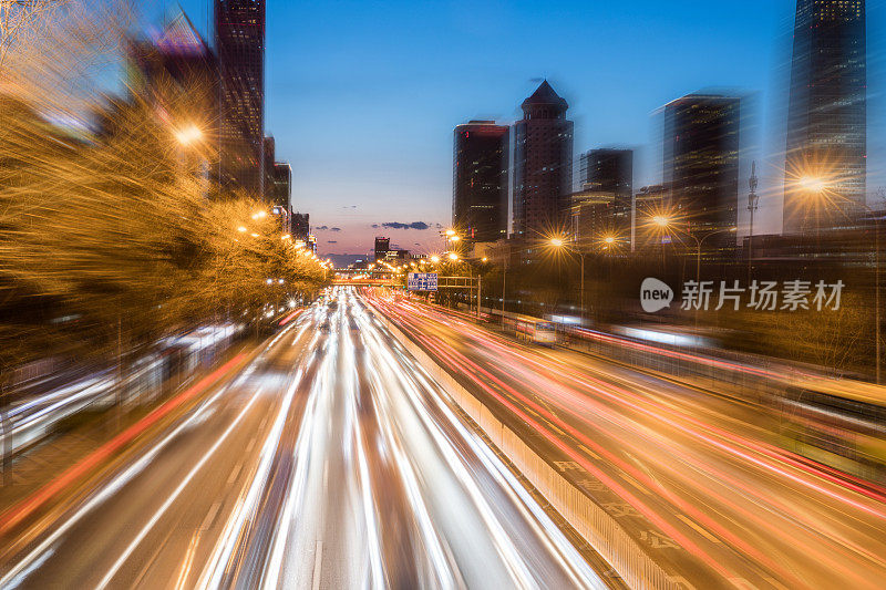 中国北京的夜间交通