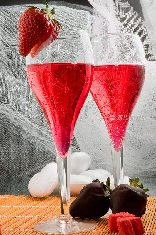 草莓和香槟