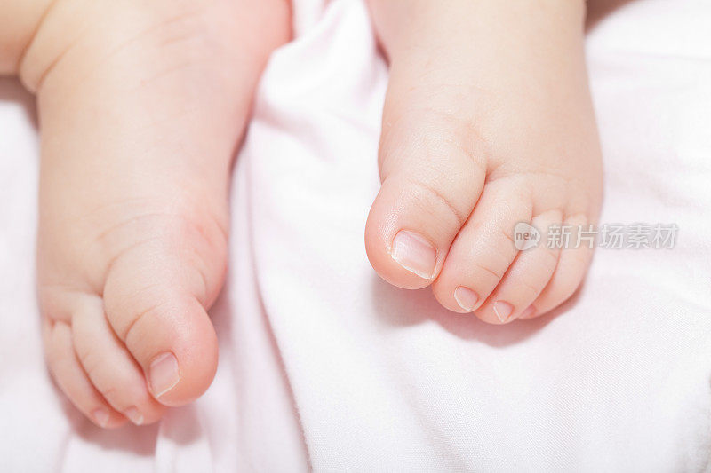 宝宝的脚和脚趾