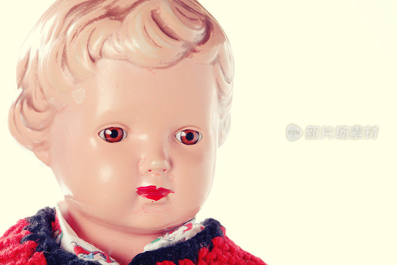 1952年的古董娃娃大头照