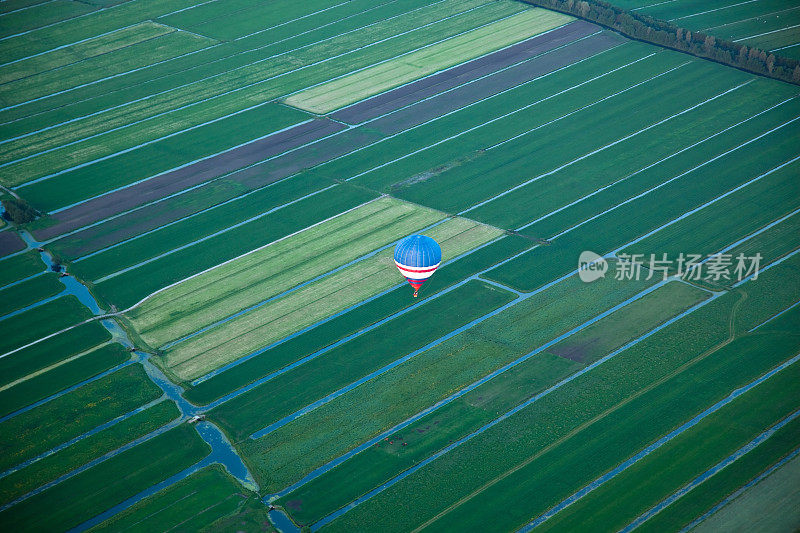 荷兰上空的热气球