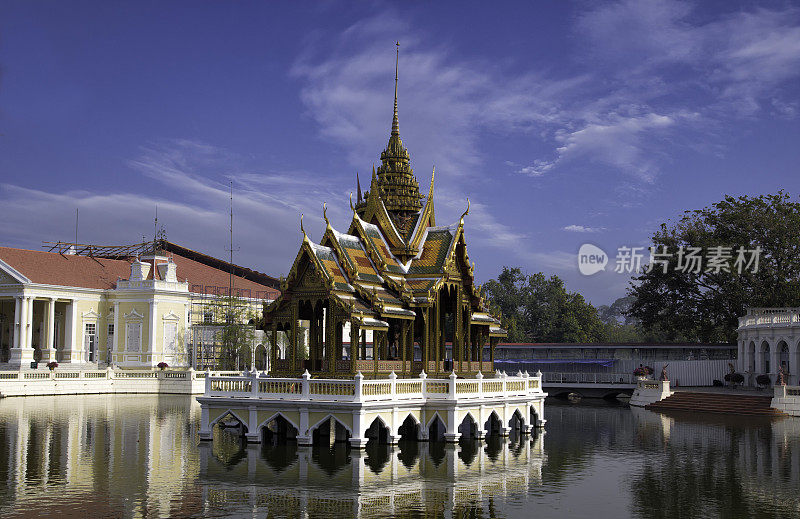 泰国的邦巴山皇宫或颐和园。