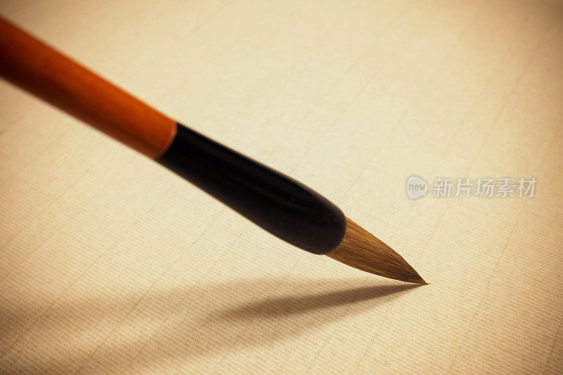 中国美术纸上的毛笔